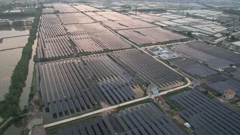 100MW PV floating solar fishery Hubei China