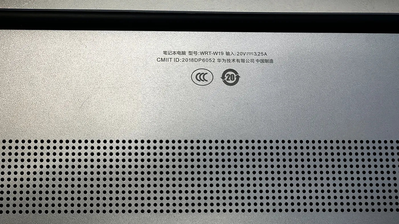 Huawei MateBook 13 Laptop showing input voltage 20V and current 3.25A