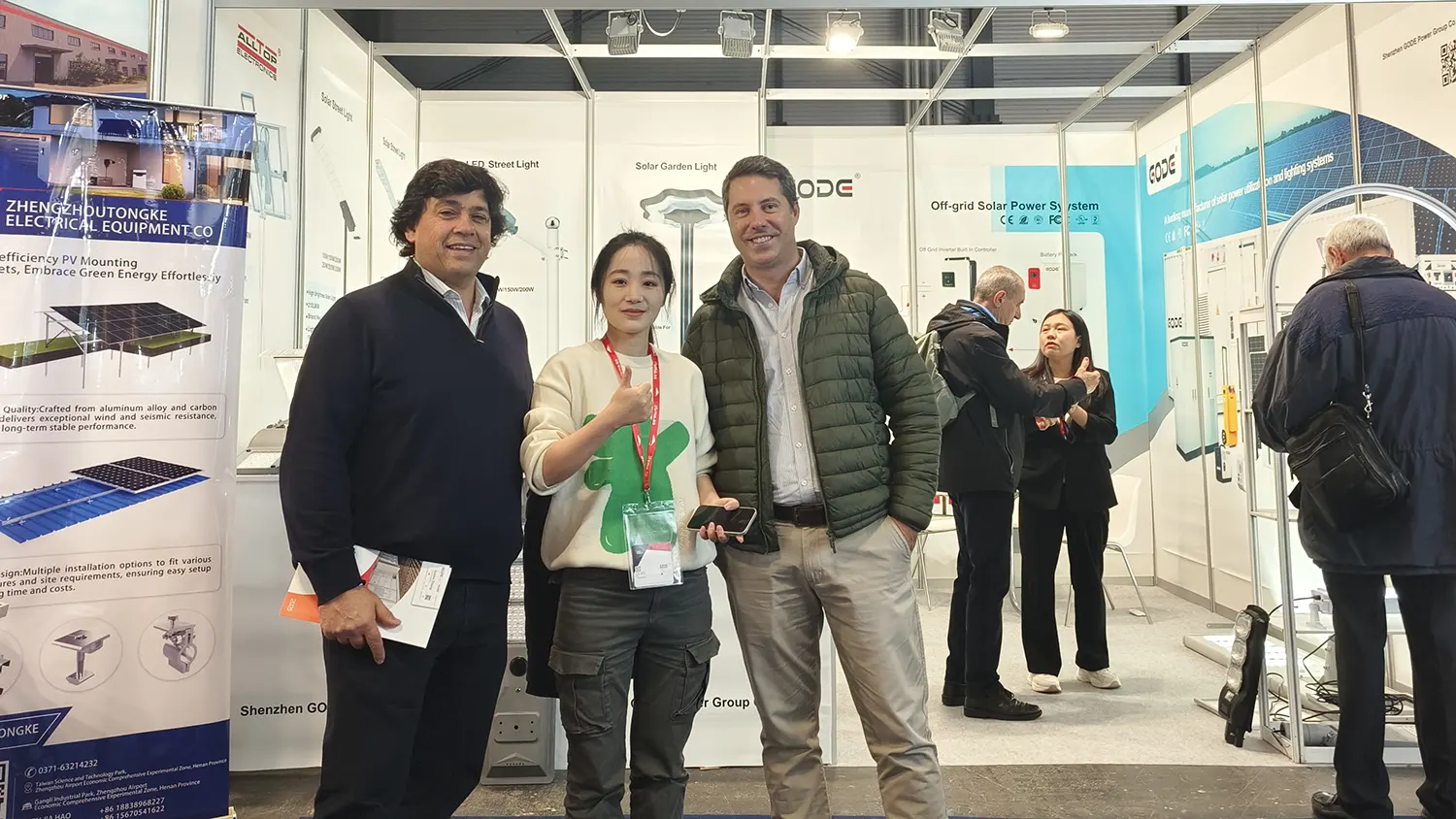 GODE Team and Customer Photo at Genera 2025